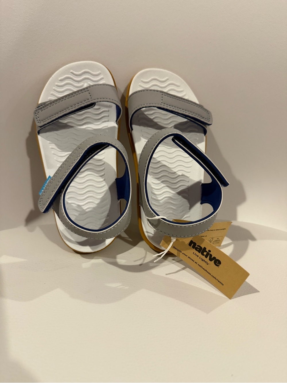 ☀️🌊Native Kids White, Gray & Navy Lightweight Velcro Sandals NWT